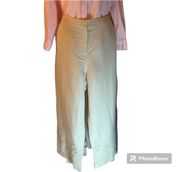 NWT linen lined cropped pants beautiful embroidery at the hem