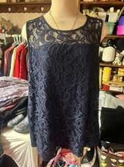 Sleeveless lace tank top