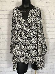 Love In Tunic Flowy Gauze Top Blouse Key Hole Paisley Black White Size Medium