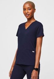 Figs Casma 3 pocket scrub top