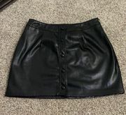 Lulus Lulu’s Black Pleather Mini Skirt Small