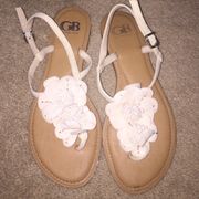 Cream flowered Gianni Bini sandals size 9