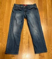 Lucky brand women’s cropped jeans size 6/28.