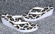 Coach Womens Linley Thong Wedge Sandals 9B Ivory Black Leopard Print Flip Flop