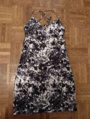 Athleta Size XS Black Gray White Printed Swim Dress