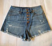 3/26 Distressed Raw Hem Cut Off Jeans