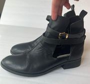 Steve Madden  Moto Style black leather ankle boots 🟡