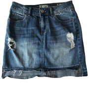 Women’s Size 25/1 New York & Los Angeles Rewash Brand Distressed Jean Skirt