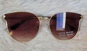 NWT Frye and Co. Women's Gold Toned Sunglasses