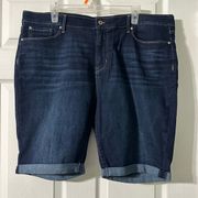 Levi shorts size 20