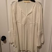 BNWT Magnolia South White Lace Peasant Top