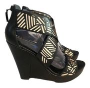 Diane Von Furstenberg Women's Wedge Sandals Black White Zip Backs Size 7.5M