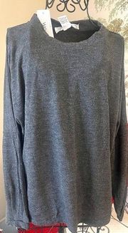 BNWT  Women’s Sweater with Ruched Cuffs.