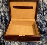 Woman’s vintage MADE IN ITALY Italian made, Italian leather vintage wooden trim jewelry box! This particular jewelry box is Italian made WITH it being surrounded by Italian leather along with wooden trim as well!