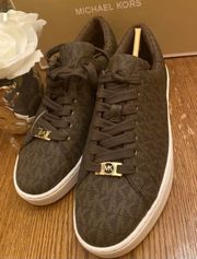 AUTHENTIC MICHAEL MK logo-print PVC sneaker. Size 7.5M