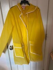 Yellow Hunter rain jacket. Size M