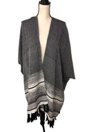 Loft One Size Wrap Ruana Cape Ponch Arm Holes Woven Textured Tassels Black Cream