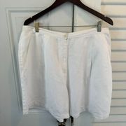 Saks Fifth avenue white linen shorts size 16