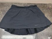 Nike Dri-Fit Black Pleated Tennis Skort Size Small Stretch Pull On Golf Skirt