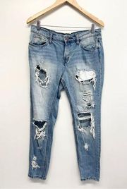 BDG Boyfriend Jeans Slim Size 26W Blue Distressed Style