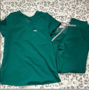 scrubs set