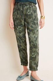 ANTHROPOLOGIE Leda Camo Jogger Pants Sz L