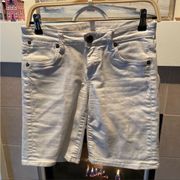 Kut from the Kloth Catherine White boyfriend short MIDI Jean Shorts