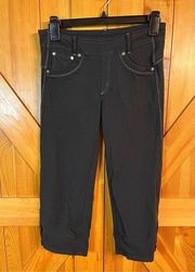 KUHL Outdoor Pants Size 4 Cropped RN 108846 Black Pull on, Stretch. (2863)