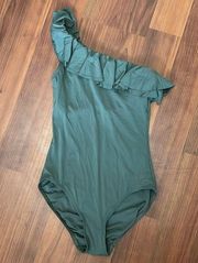 CARMEN MARC VALVO army green ruffle suit