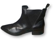 & Other Stories Shoe Black Leather Short Ankle Chelsea Boot Pointy Toe Low Heel