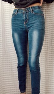 Dark Washed Jeans 