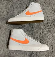 Blazer Mid