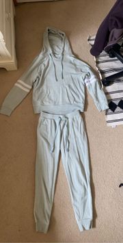 American Eagle Sweatsuit