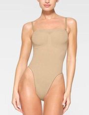 NEW!! Strapless Sculpting Bodysuit M