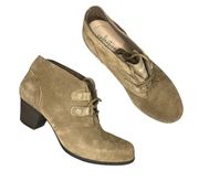 Clarks  Carleta Lyon Khaki Ankle Bootie Size 7 Tan