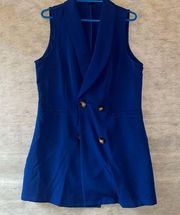 Vest collar blue