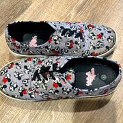 Minnie Mouse sneakers