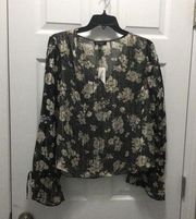 Long Sleeve Aurora Blouse Size Medium