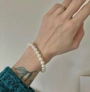 Vintage “Margaux” Pearl Stretchy Bauble Bracelet Elegant Classic Minimal Pearlcore