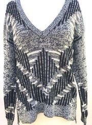 Urban Outfitters Womens large Silence + Noise grey and black v-neck knit sweater