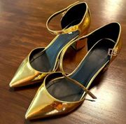 True Decadence Strap Point Gold Heeled Shoes Sz 6