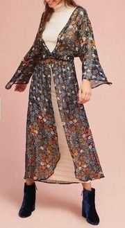 Floreat Anthropologie Primrose Floral front fasten Kimono