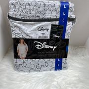 NEW  Women's 2 Piece Short Pajama Set Large Pockets Mickey Mouse