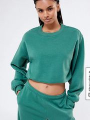 Cropped Crewneck