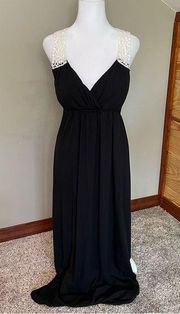Allison Brittney Black White Lace Crochet Back V-Neck Maxi Dress Small