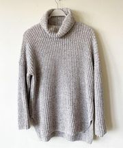 Abercrombie & Fitch Oversized Chenille Turtleneck Sweater Gray Medium EUC