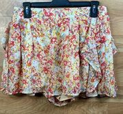 Size Medium Lined Shorts Lightweight with Ruffles