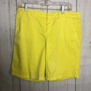 Gap  Khakis Bermuda Style Shorts Sz 6