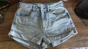 Light-wash Jean Shorts