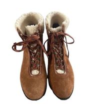 Size 7.5 Sherpa Lined Lace Up boots